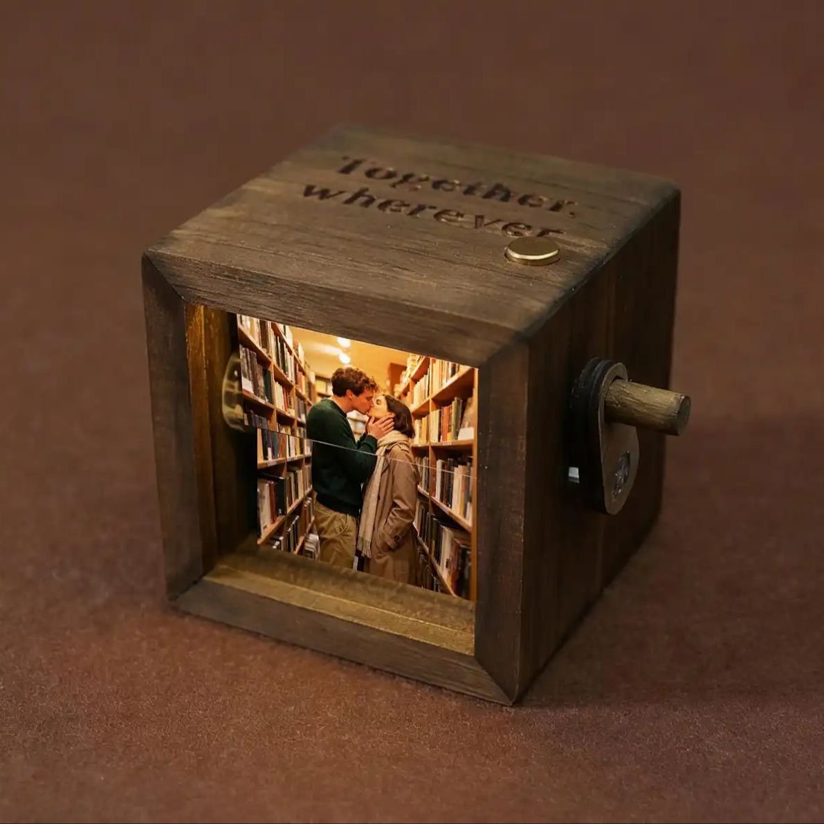 Custom Photo Book - パーソナライズされた写真フリップブックアニメーションボックス、カスタム木製写真ブック（ライト付き）、クランクフォトボックスピクチャーボックス、クリエイティブな記念日ギフト